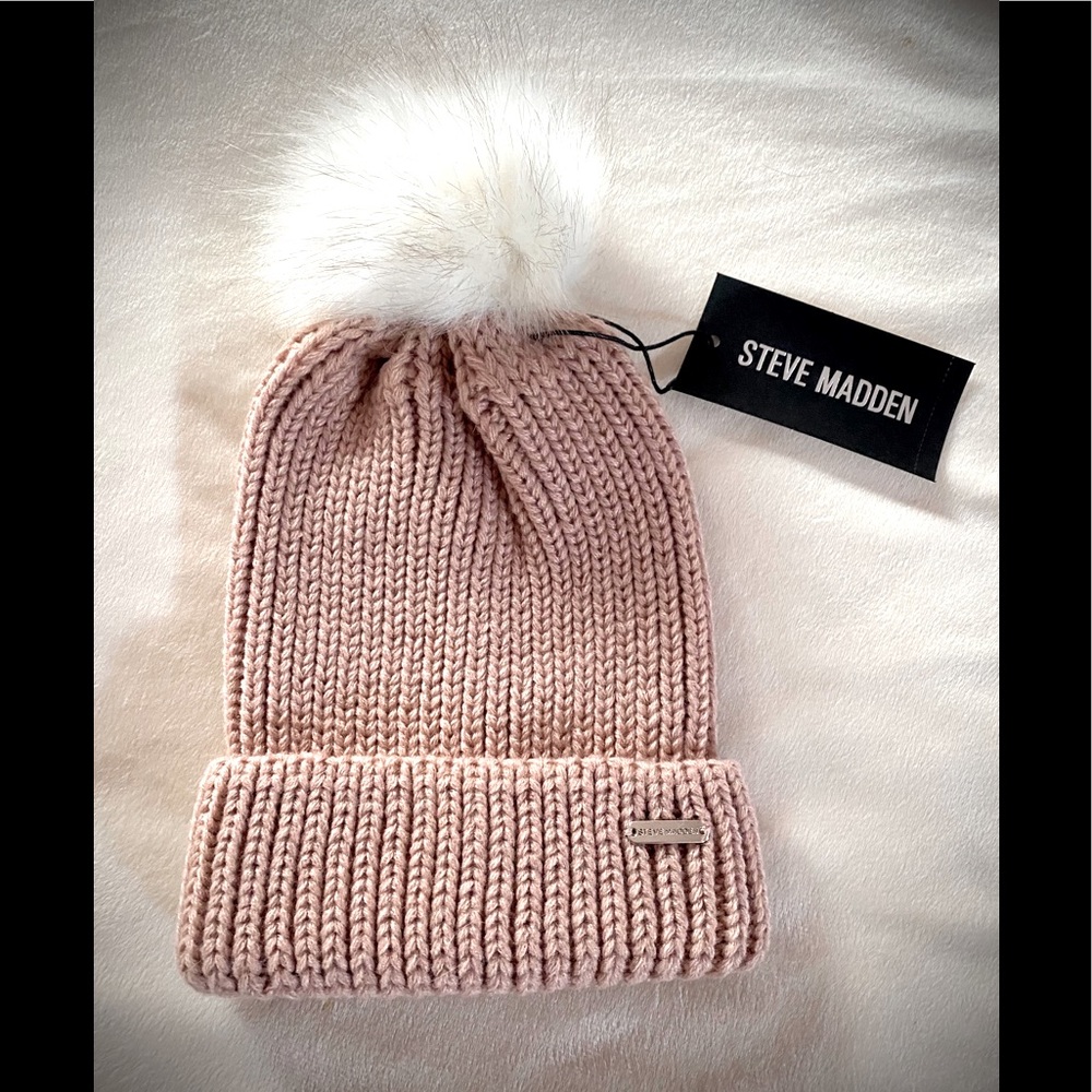 NWT Steve Madden Knit Beanie